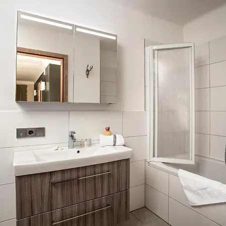 Schmitten 102 By Alp Lux - Opposite Lift シャレー *